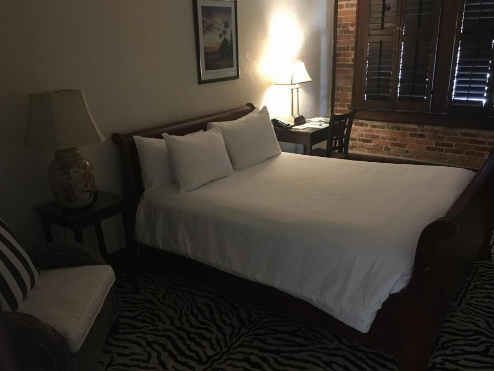 Room image 3