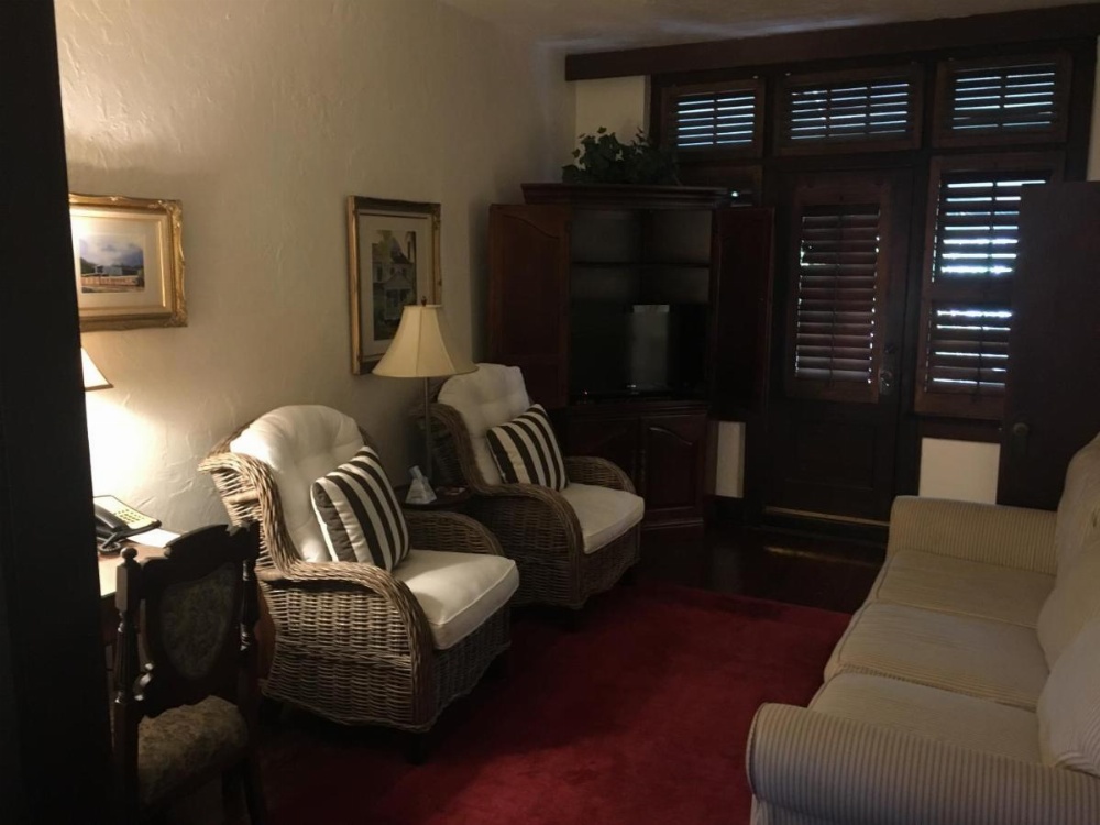 Room image 3