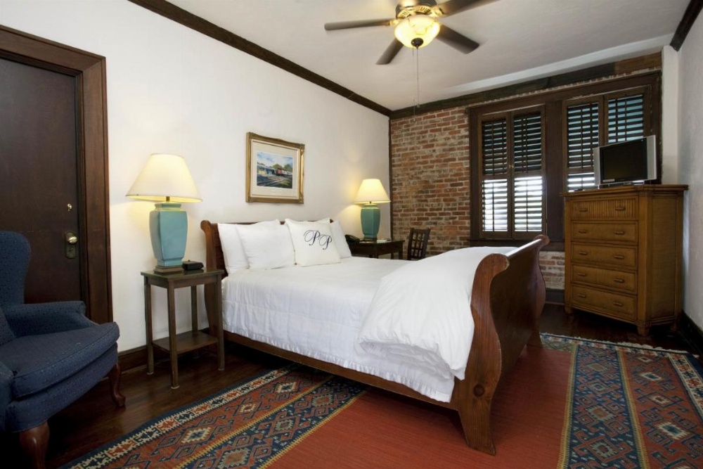 Room image 2